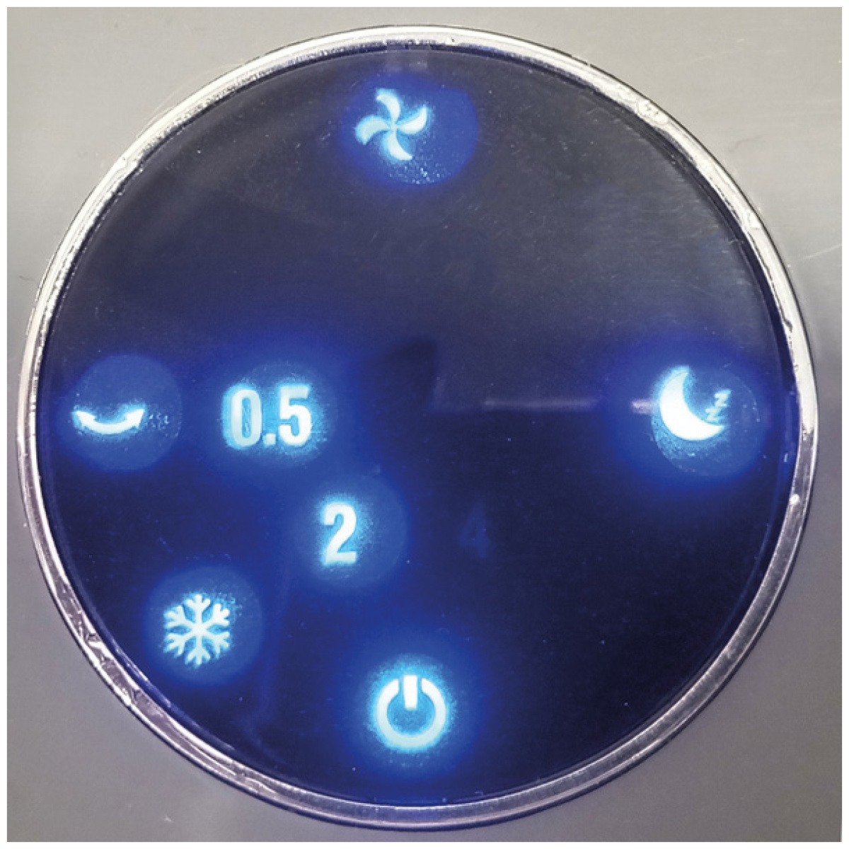 EUROLAMP 300-24502 AIR COOLER ΛΕΥΚΟ ΧΩΡΙΣ ΠΤΕΡΥΓΙΑ ΜΕ LED ΟΘΟΝΗ, ΚΟΝΤΡΟΛ ΚΑΙ ΙΟΝΙΣΤΗ 4L 80W ΕΩΣ 12 ΔΟΣΕΙΣ - Image 4