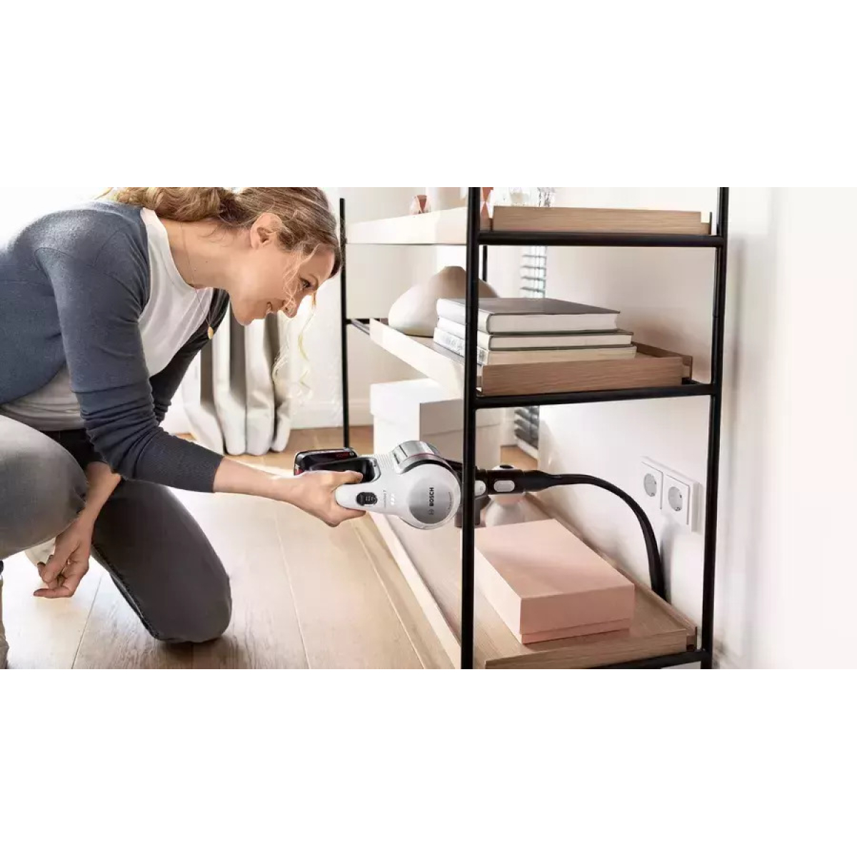 BOSCH BBS711W HΛΕΚΤΡΙΚΗ ΣΚΟΥΠΑ STICK UNLIMITED 7 18V ΛΕΥΚΗ ΕΠΑΝΑΦΟΡΤΙΖΟΜΕΝΗ - Image 15